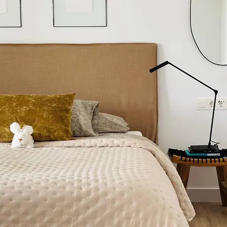 Stylish 2 Bedroom In Alcazaba Lagoon Apartment