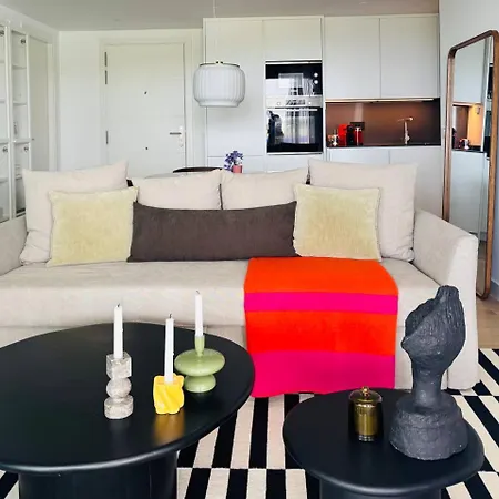 Apartment Stylish 2 Bedroom In Alcazaba Lagoon Estepona