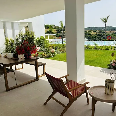 Apartment Stylish 2 Bedroom In Alcazaba Lagoon Estepona